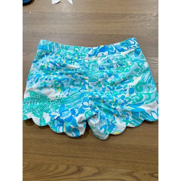Lilly Pulitzer Buttercup Shorts Scalloped Hem Floral Print Size 00 - Picture 4 of 4